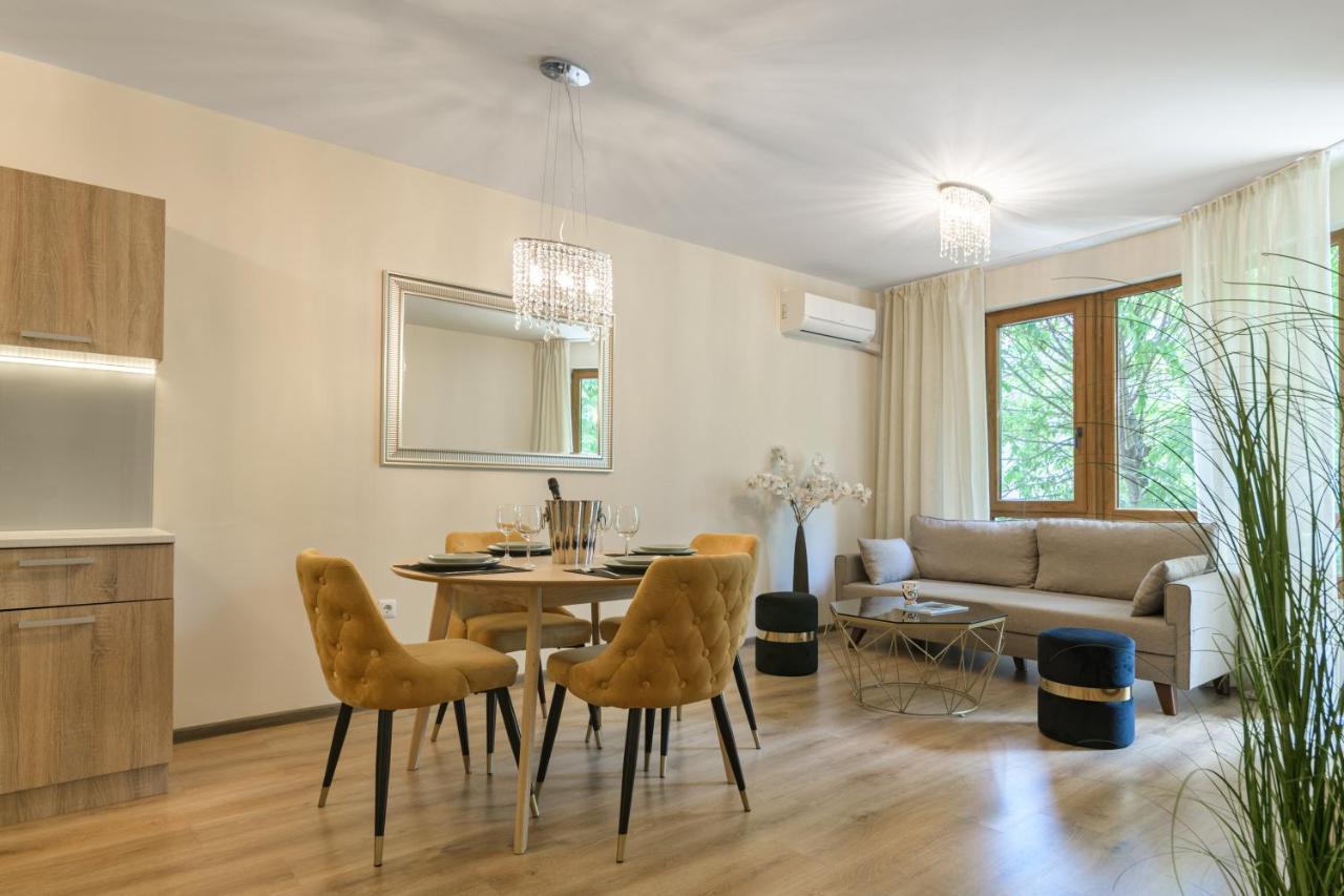 Мarelis Luxe Port Apartment Varna Exterior foto